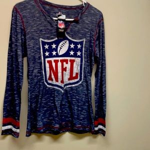 NWT women's Classic NFL long sleeve t shirt size Medium